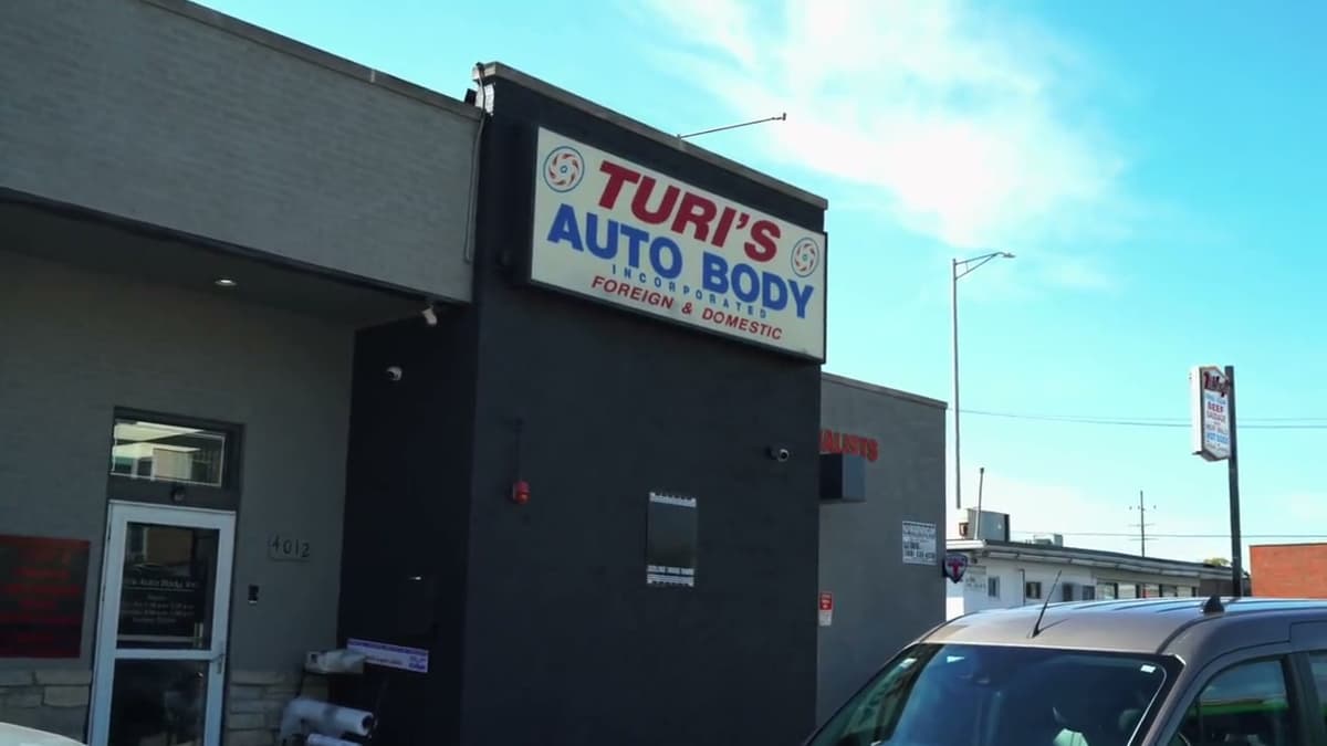 Turi's Auto Body